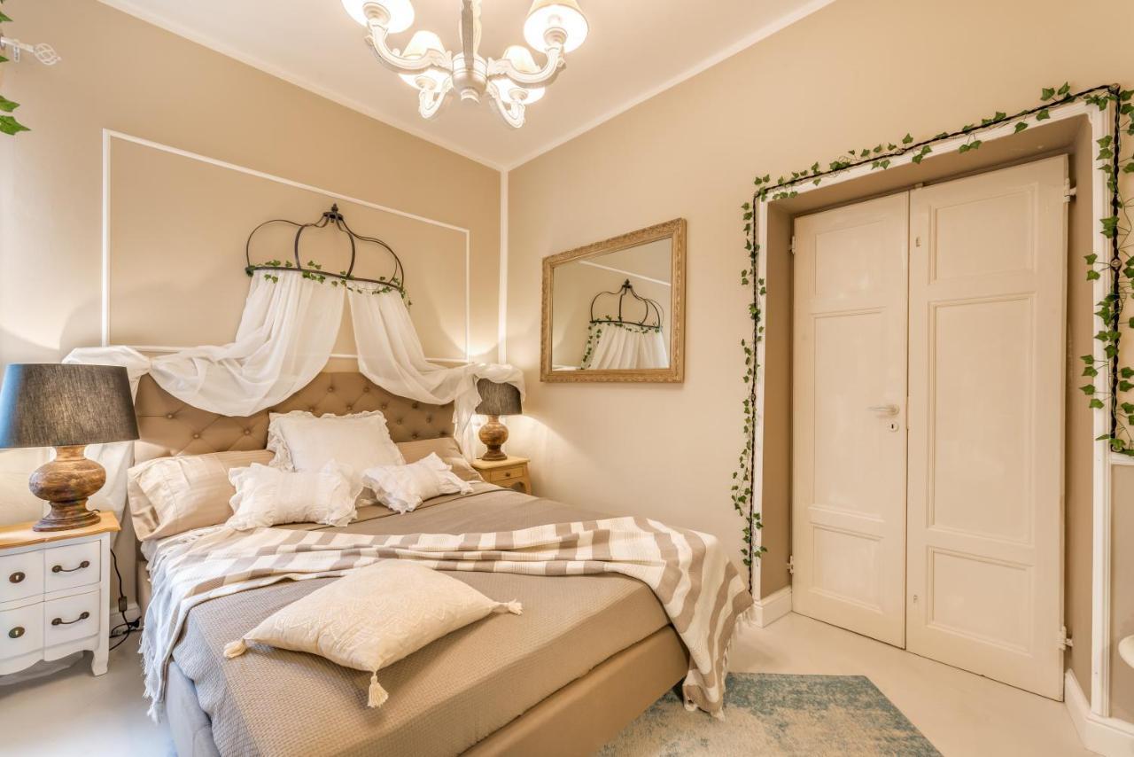Moulin Rouge Lerici Apartment Exterior photo