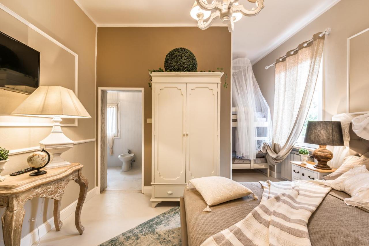 Moulin Rouge Lerici Apartment Exterior photo